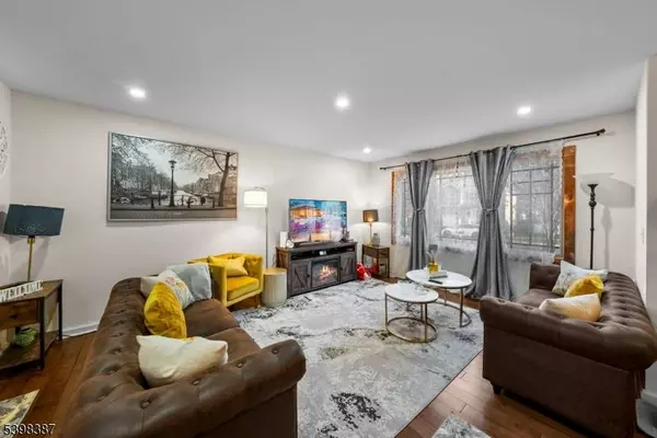 1721 Holly Rd, North Brunswick Twp., NJ 08902