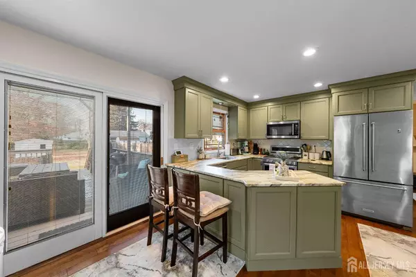 1721 Holly RD, North Brunswick, NJ 08902