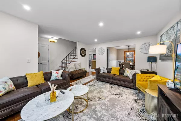 1721 Holly RD, North Brunswick, NJ 08902