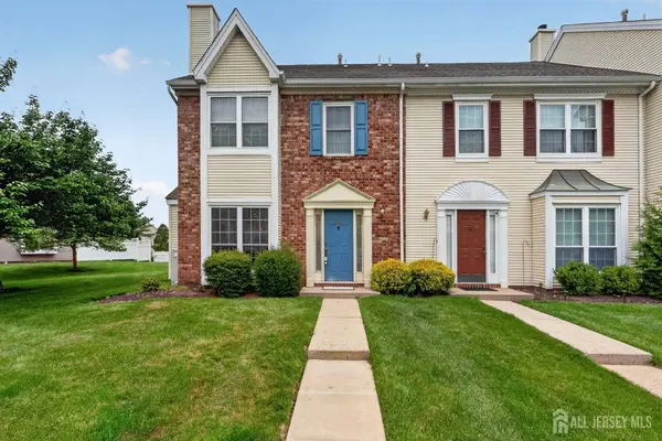 2601 Pinhorn DR, Bridgewater, NJ 08807