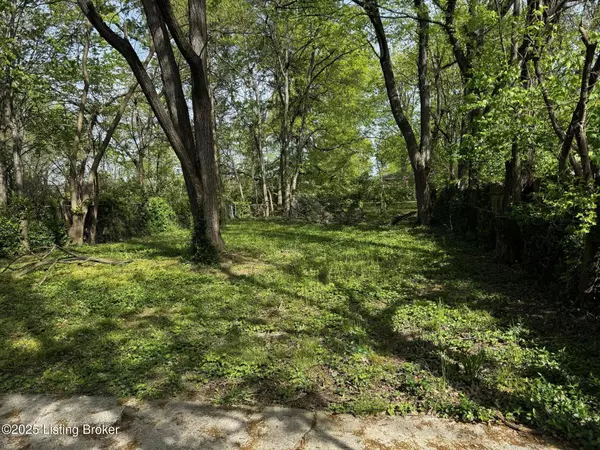 1213 Vim Dr, Louisville, KY 40213