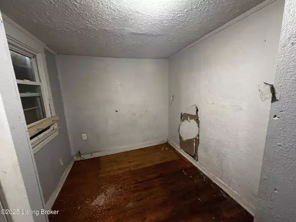 2108 Bolling Ave, Louisville, KY 40210