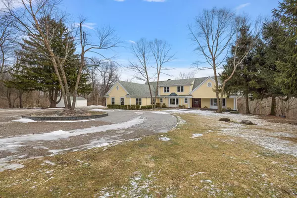Luxury Equestrian Estate for Sale: 4480 Gardner Rd, Metamora