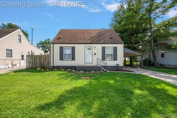 23000 Maxine Street, St. Clair Shores, MI 48080