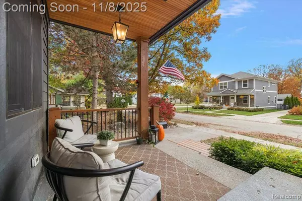 606 Golf Avenue, Royal Oak, MI 48073