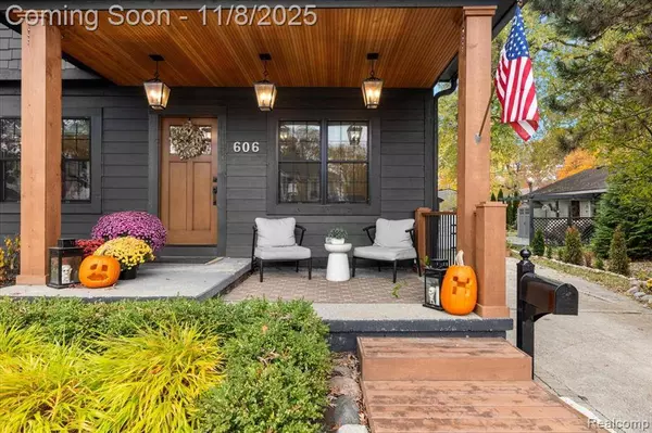 606 Golf Avenue, Royal Oak, MI 48073