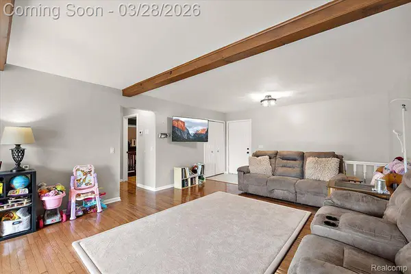 6210 Tripp RD, Groveland Township, MI 48442