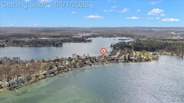 13459 Haddon ST, Fenton Charter Township, MI 48430