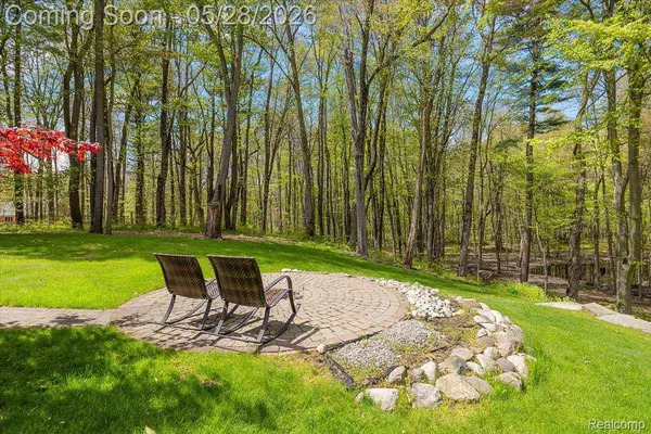 501 Cedarwood ST, Oxford Charter Township, MI 48371