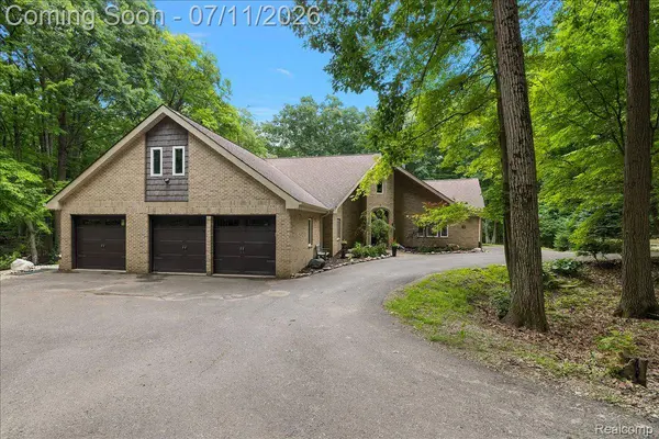 4219 Gardner RD, Metamora Township, MI 48455