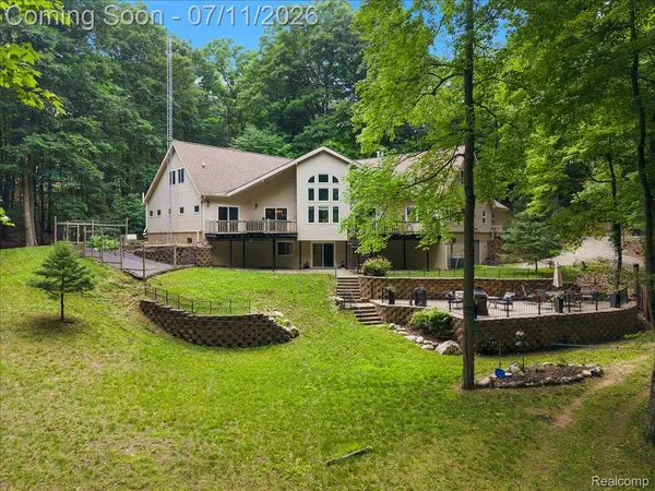 4219 Gardner RD, Metamora Township, MI 48455