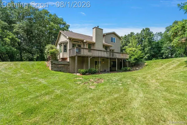1650 Cobblestone LN, Oxford Charter Township, MI 48371