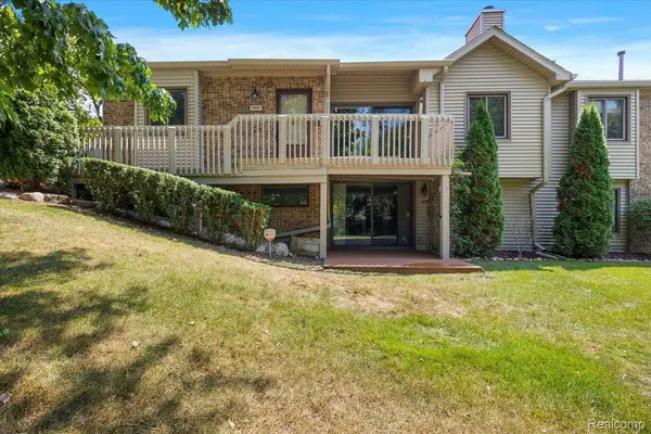 7092 Elmhurst, West Bloomfield Charter Township, MI 48322