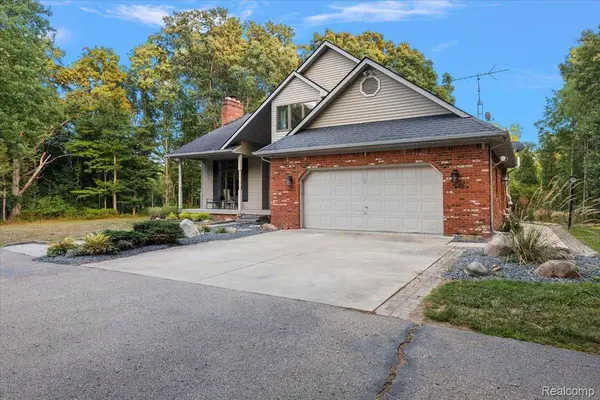 707 W Sutton RD, Metamora Township, MI 48455
