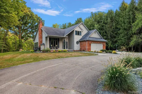 707 W Sutton RD, Metamora Township, MI 48455