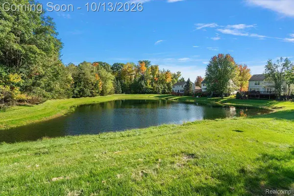 3055 Montclair DR, Orion Charter Township, MI 48348