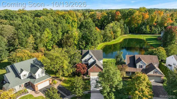 3055 Montclair DR, Orion Charter Township, MI 48348