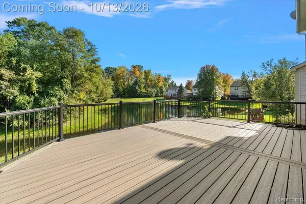 3055 Montclair DR, Orion Charter Township, MI 48348