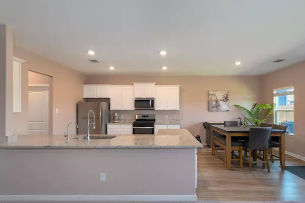 625 Aplite PASS, Maxwell, TX 78656