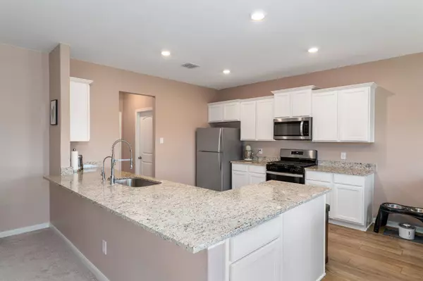 625 Aplite PASS, Maxwell, TX 78656