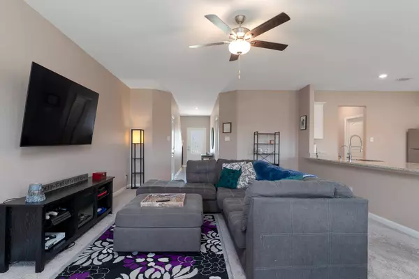 625 Aplite PASS, Maxwell, TX 78656