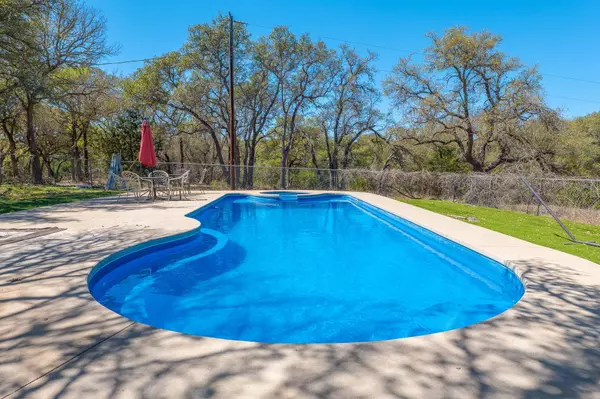 2700 County Road 224, Florence, TX 76527