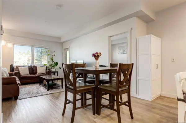 4830 Cedar Ridge Pl ##310, Nanaimo, BC V9T 0M8