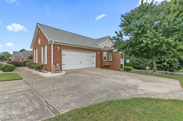 629 TEAL DR, Winder, GA 30680
