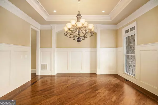 2953 Springbluff LN, Buford, GA 30519