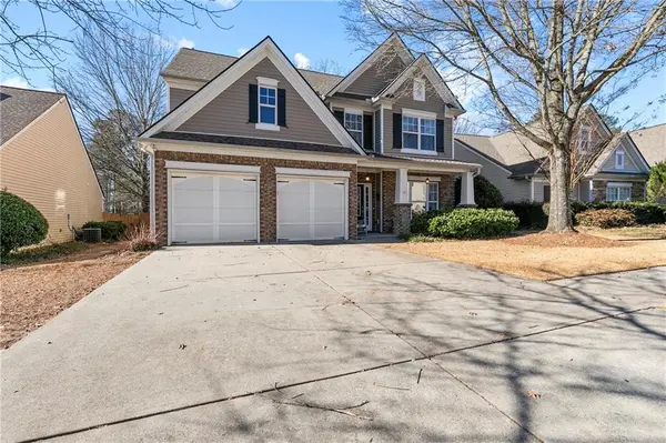2472 Walnut Tree LN, Buford, GA 30519