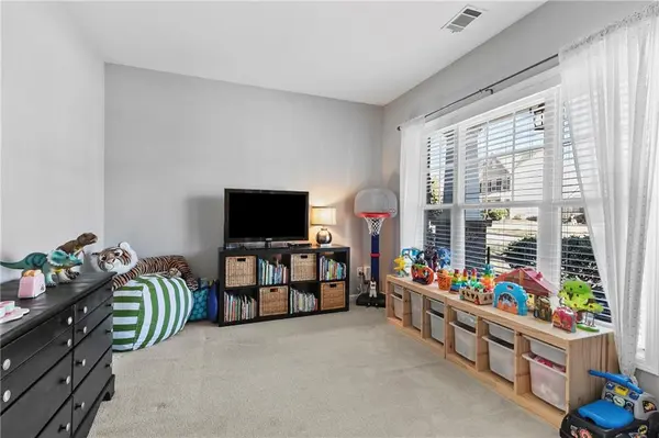 2472 Walnut Tree LN, Buford, GA 30519