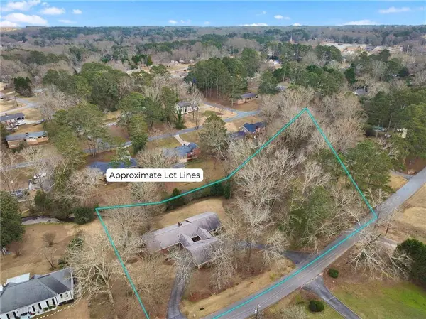 571 Greenvalley DR, Winder, GA 30680