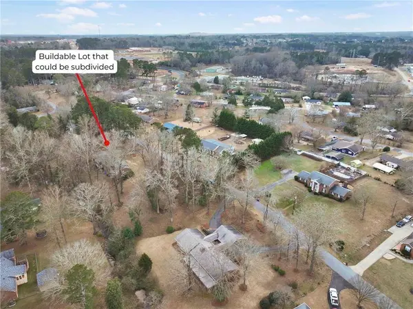 571 Greenvalley DR, Winder, GA 30680