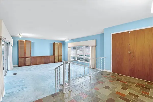 571 Greenvalley DR, Winder, GA 30680