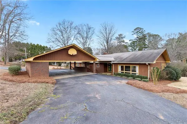 571 Greenvalley DR, Winder, GA 30680
