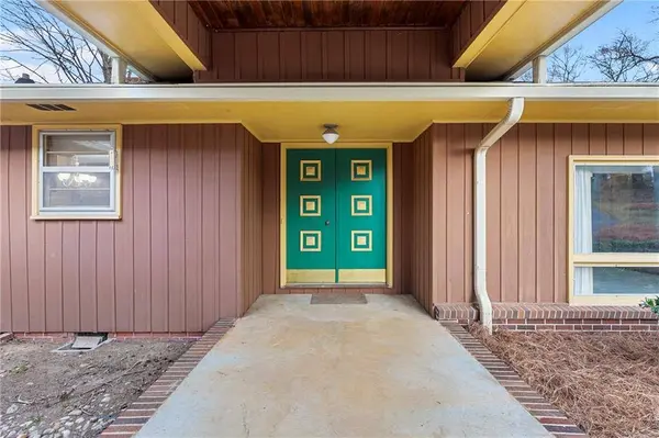 571 Greenvalley DR, Winder, GA 30680