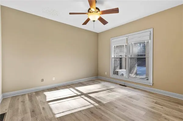 1178 ANTRIM GLEN DR, Hoschton, GA 30548