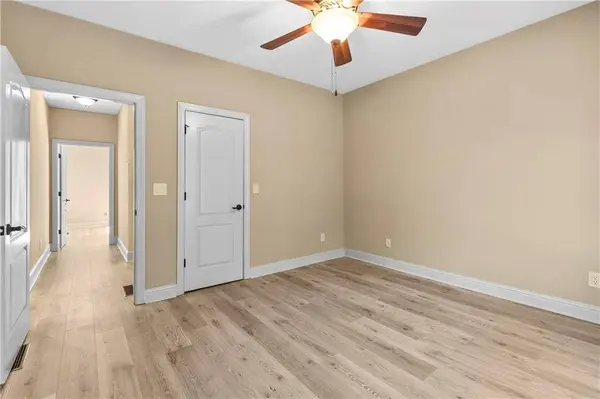 1178 ANTRIM GLEN DR, Hoschton, GA 30548