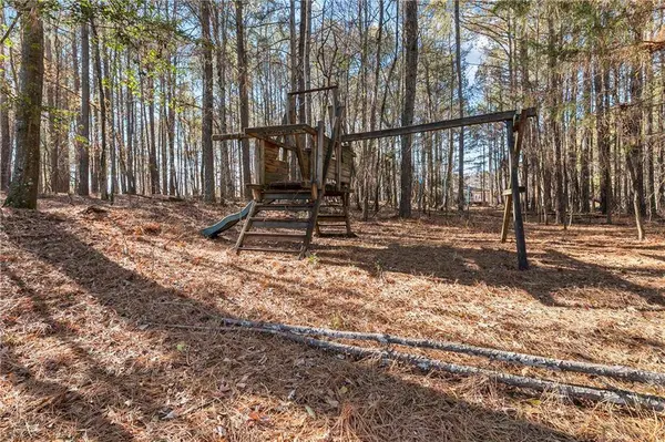 1178 ANTRIM GLEN DR, Hoschton, GA 30548