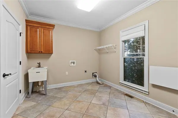 1178 ANTRIM GLEN DR, Hoschton, GA 30548