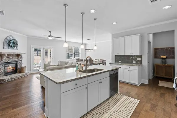 6647 Rivergreen RD, Flowery Branch, GA 30542