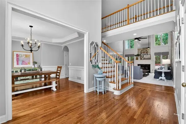 3913 Springtree LN, Hoschton, GA 30548