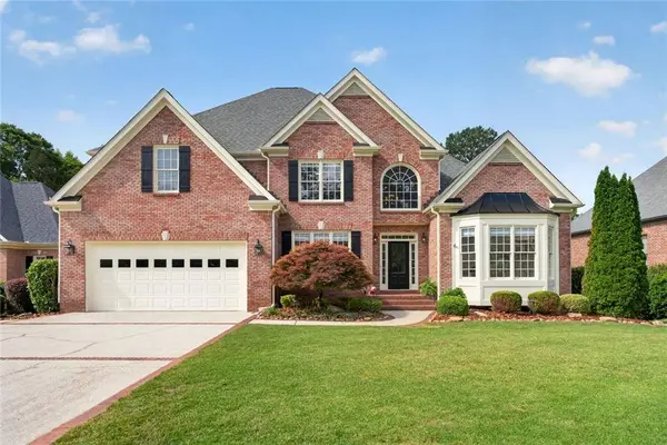 3913 Springtree LN, Hoschton, GA 30548