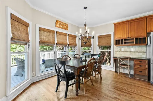 2461 Floral Valley DR, Dacula, GA 30019