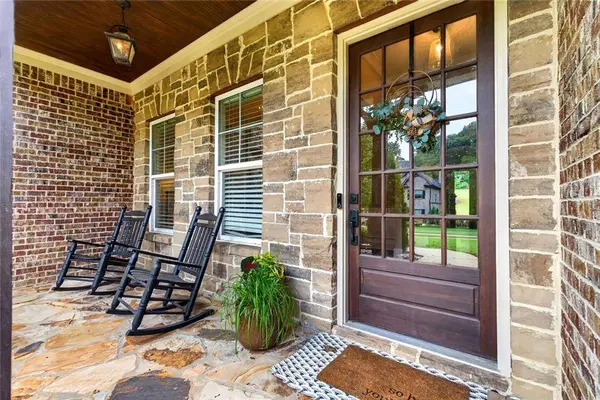 845 Walnut River TRL, Hoschton, GA 30548