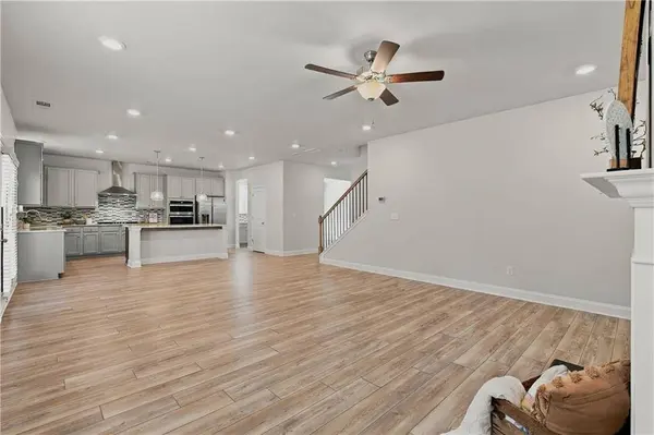 3402 Grace Farm LN, Buford, GA 30519