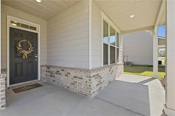 3402 Grace Farm LN, Buford, GA 30519