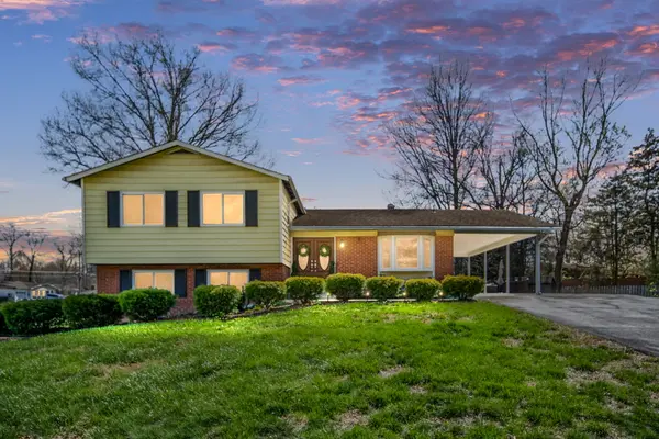 4401 Blyth Pl, Alexandria, VA 22309-4017