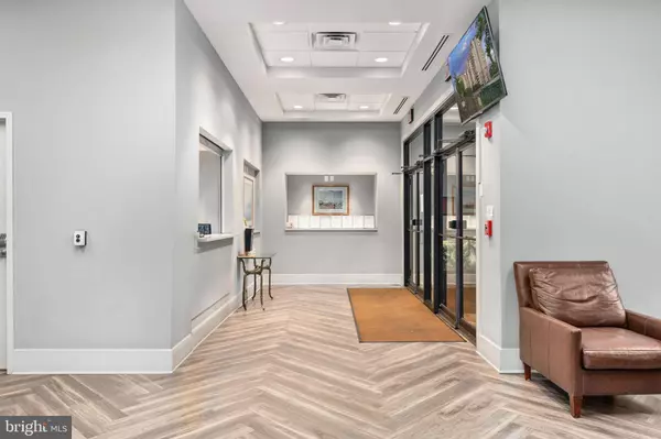 5300 HOLMES RUN PKWY #506, Alexandria, VA 22304