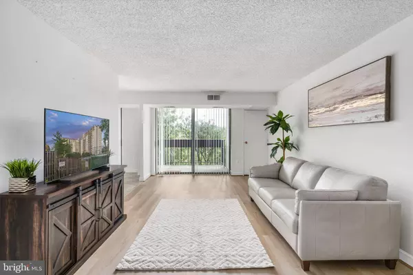 5300 HOLMES RUN PKWY #506, Alexandria, VA 22304